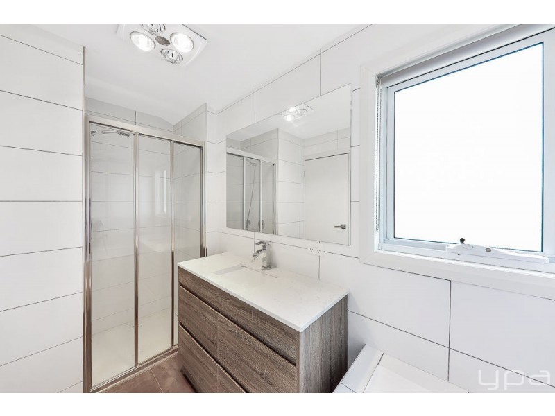 2/8 Volga Street, Hadfield VIC 3046