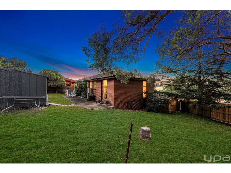 136 Ripplebrook Drive, Broadmeadows VIC 3047