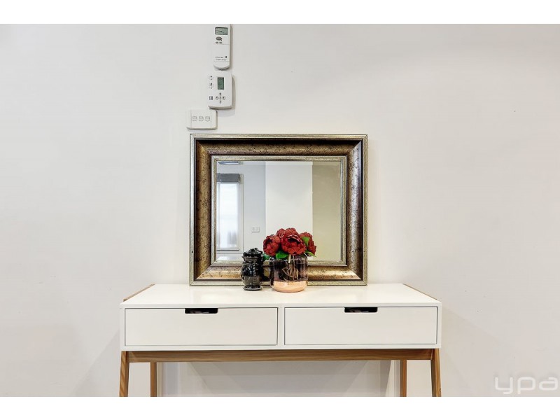 1/10 View Street, Glenroy VIC 3046