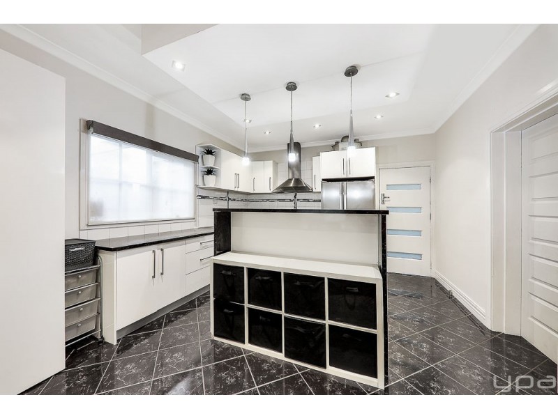 1/10 View Street, Glenroy VIC 3046