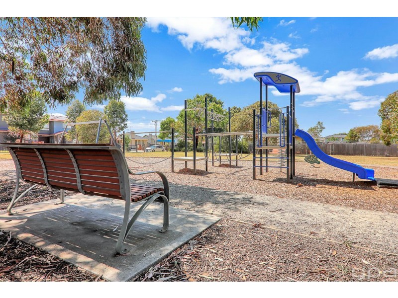 99 Justin Avenue, Glenroy VIC 3046