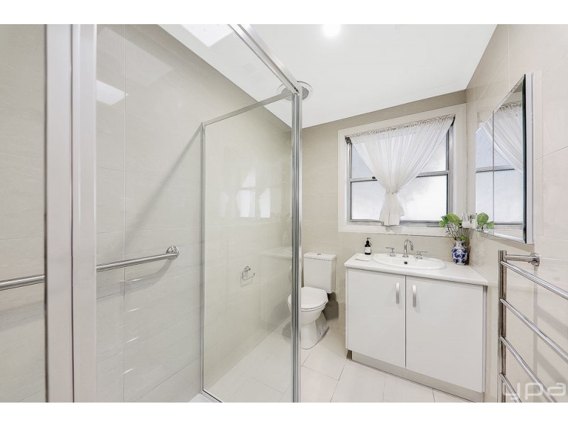 12 Hastings Crescent, Broadmeadows VIC 3047