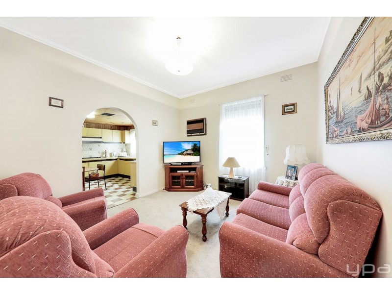 36 Wheatsheaf Road, Glenroy VIC 3046