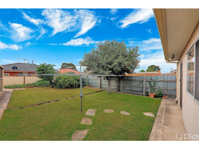 36 Wheatsheaf Road, Glenroy VIC 3046