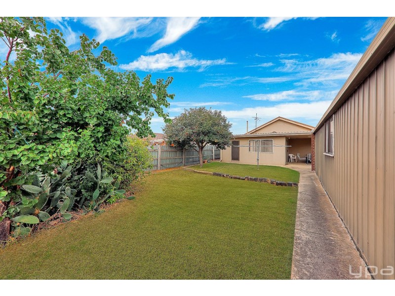 36 Wheatsheaf Road, Glenroy VIC 3046