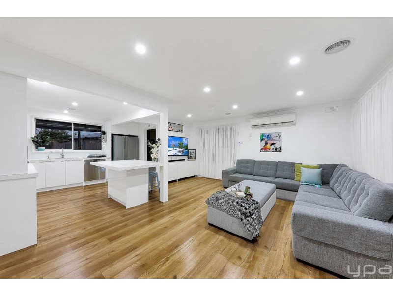 6 Yinnar Street, Dallas VIC 3047