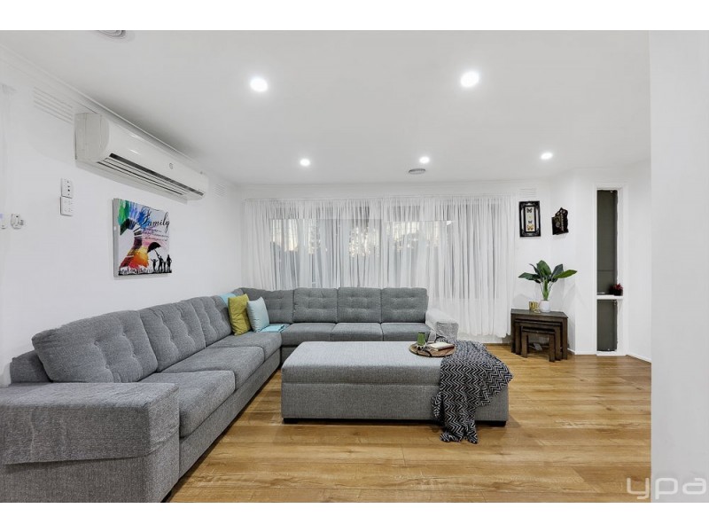 6 Yinnar Street, Dallas VIC 3047