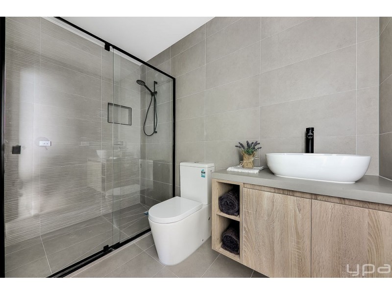 1/27 Eyre Street, Westmeadows VIC 3049