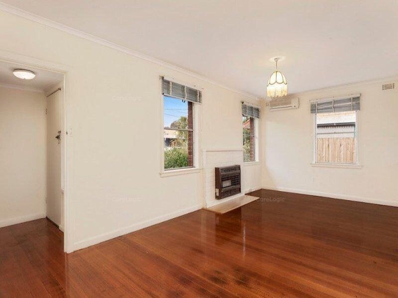 17 Emu Parade, Jacana VIC 3047