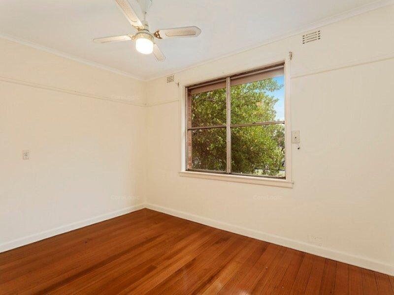 17 Emu Parade, Jacana VIC 3047