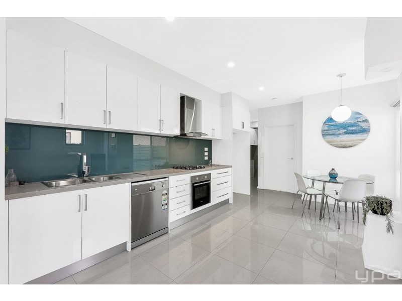 2/8 Bindi Street, Glenroy VIC 3046