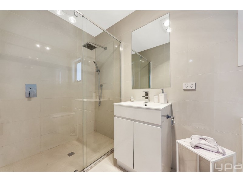 2/8 Bindi Street, Glenroy VIC 3046