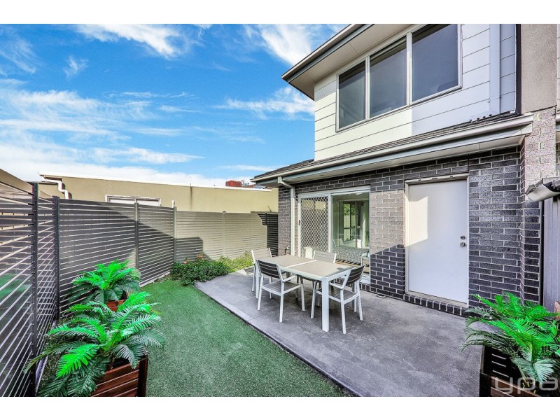2/8 Bindi Street, Glenroy VIC 3046