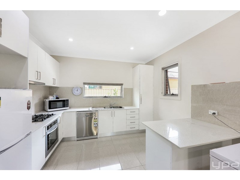 2/69 Cuthbert Street, Broadmeadows VIC 3047