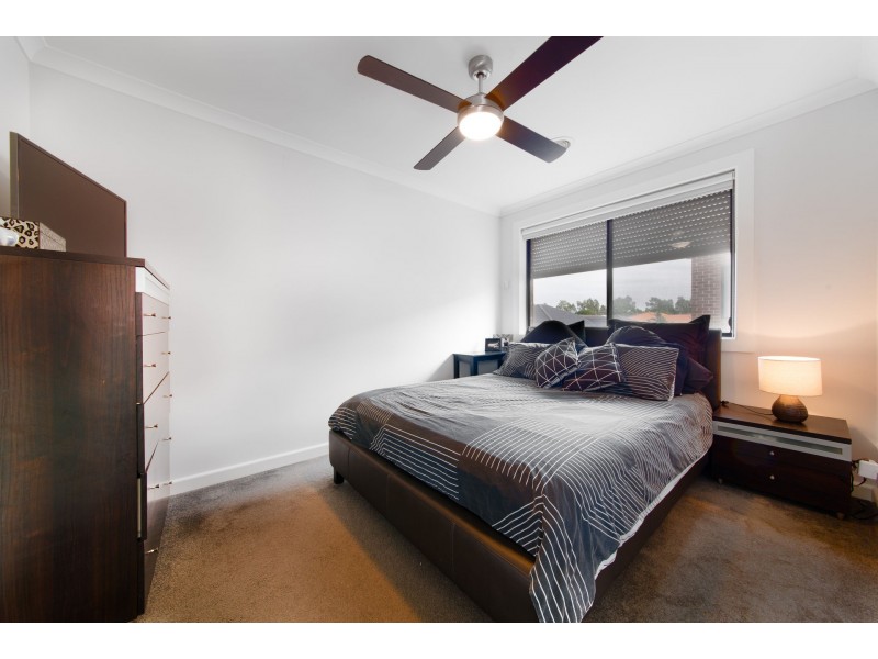 29 Hayfield Road, Roxburgh Park VIC 3064