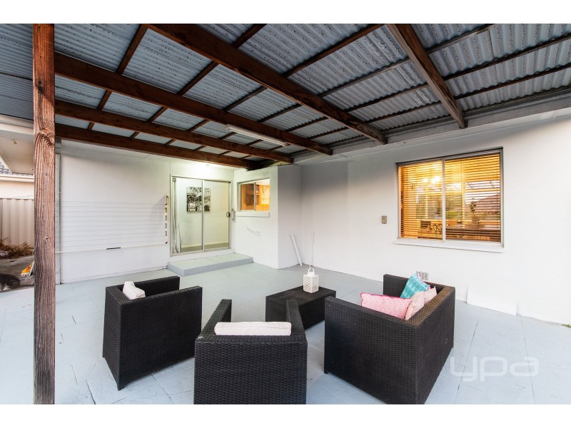 1/13 Cosmos Street, Glenroy VIC 3046