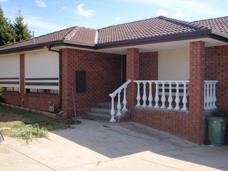 5B Ashleigh Crescent, Meadow Heights VIC 3048