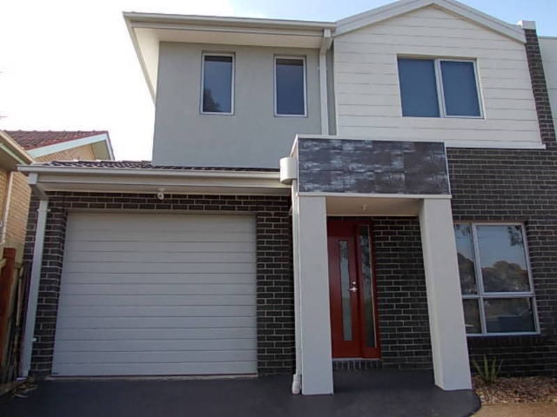 2/106  Waterloo Road, Oak Park VIC 3046