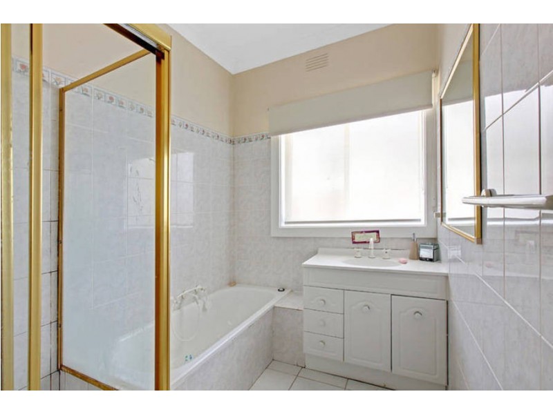 26 Hilton St, Hadfield VIC 3046