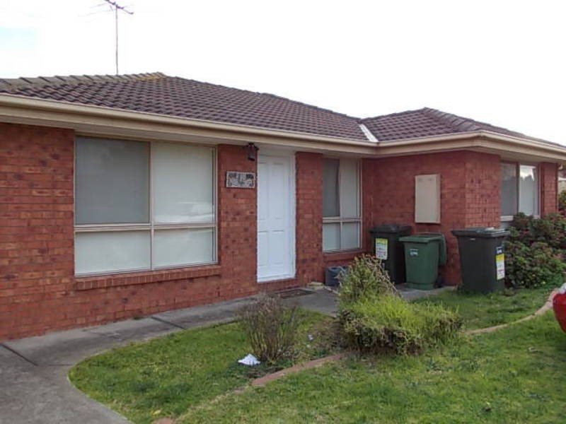 4 Paltara Close, Meadow Heights VIC 3048