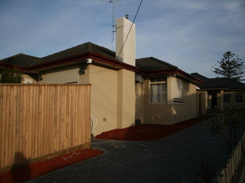 133 John St, Glenroy VIC 3046