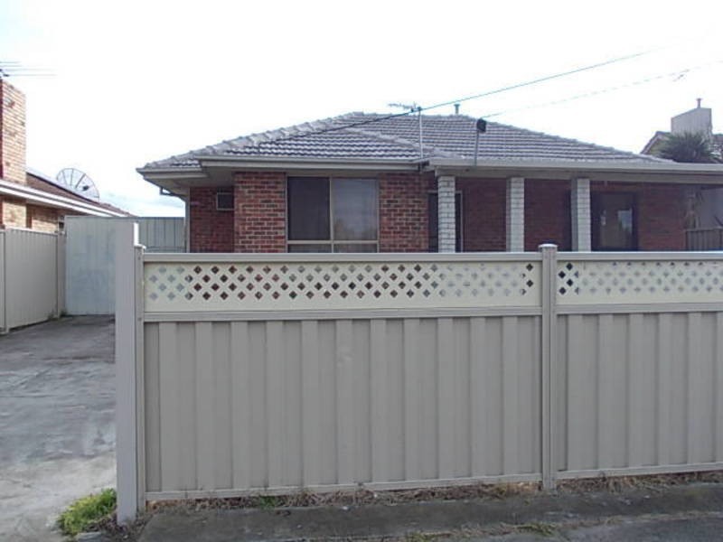 75 Justin Avenue, Glenroy VIC 3046