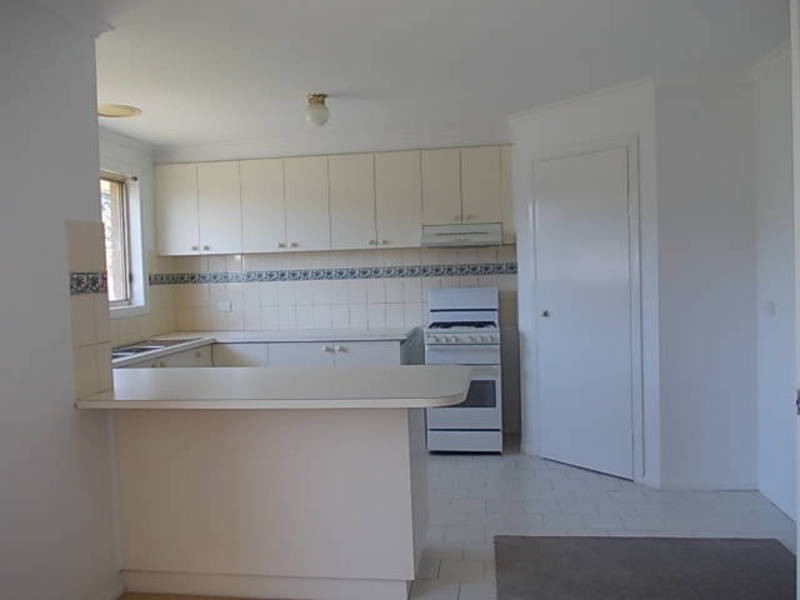 12 Benaud Close, Meadow Heights VIC 3048