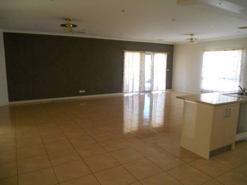 8 Yaringa Court, Greenvale VIC 3059