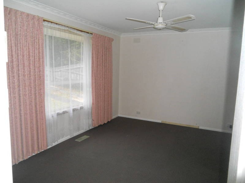41 Ridgeway Ave, Glenroy VIC 3046