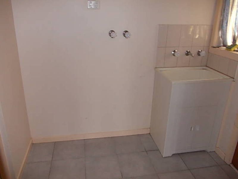 43 CASSINIA CRESCENT, Meadow Heights VIC 3048