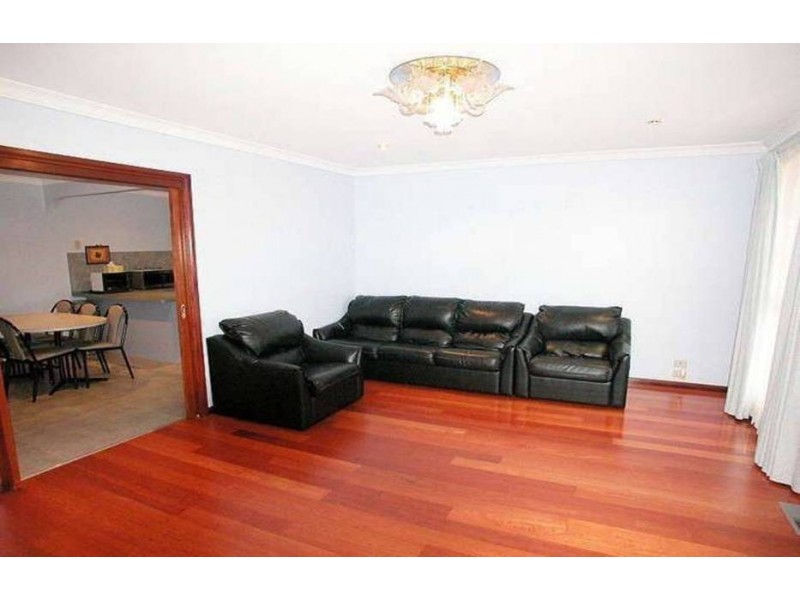 44 Gunbower Crescent, Meadow Heights VIC 3048