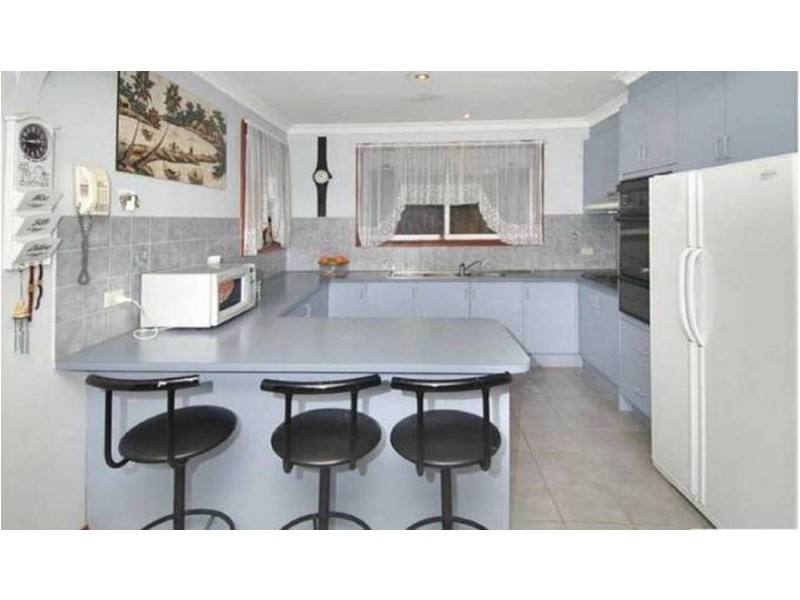 44 Gunbower Crescent, Meadow Heights VIC 3048