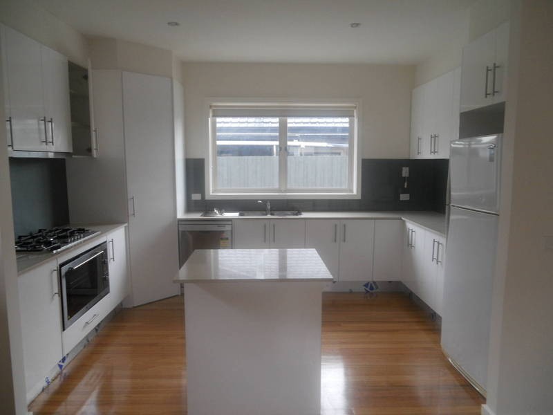 1/34  Hartington St, Glenroy VIC 3046