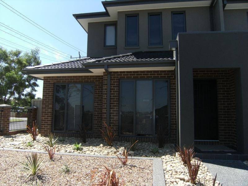 142 Outlook Drive, Glenroy VIC 3046