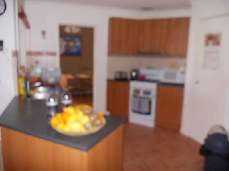 6 Athol Avenue, Roxburgh Park VIC 3064