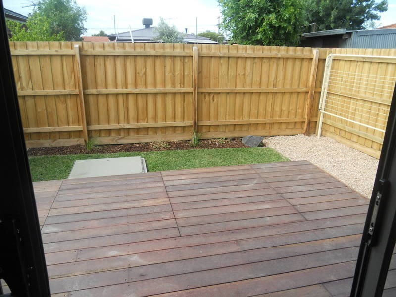 2/91 Bindi St, Glenroy VIC 3046