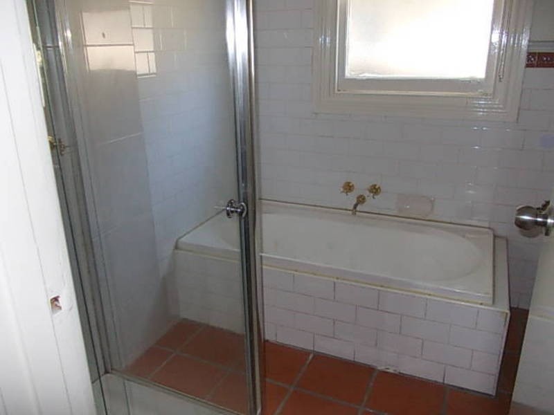 69 Bindi street, Glenroy VIC 3046