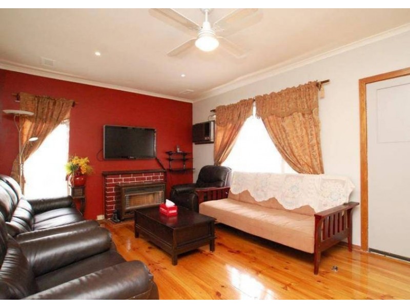 3 Rowan Street, Glenroy VIC 3046