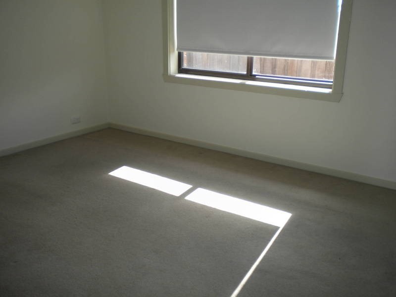 2/55 Tarcoola Ave, Meadow Heights VIC 3048