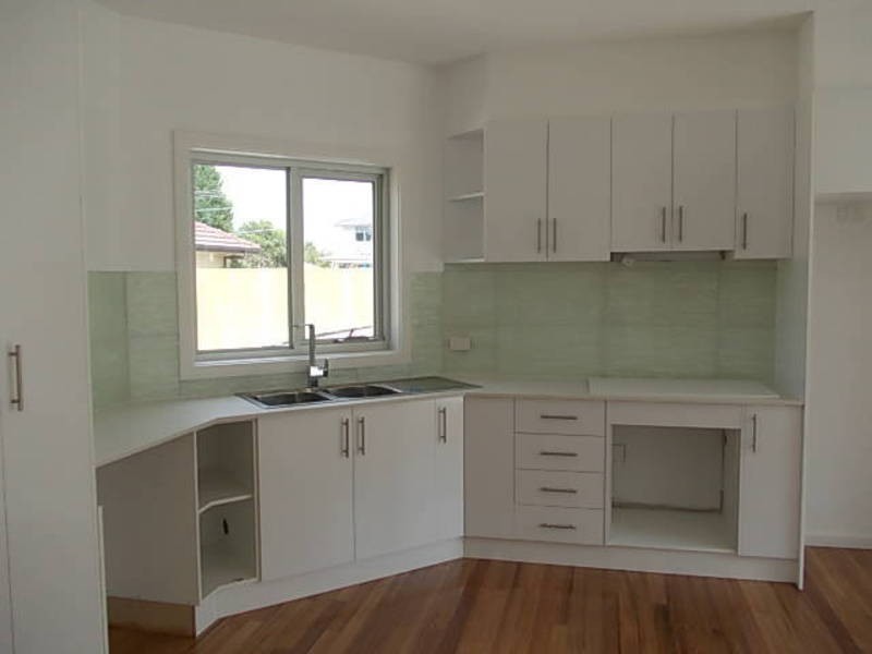 2/70 Hubert Avenue, Glenroy VIC 3046