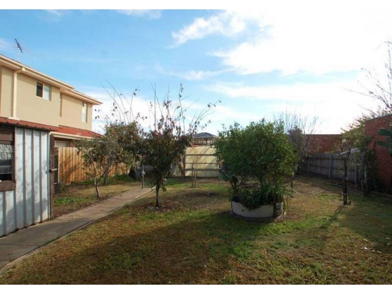 10 Buchan Street, Meadow Heights VIC 3048