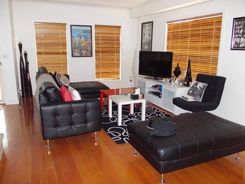 30-22 The Ridge, Roxburgh Park VIC 3064