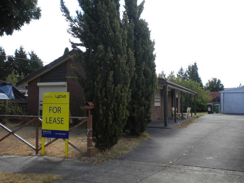 13 Magpie Court, Meadow Heights VIC 3048