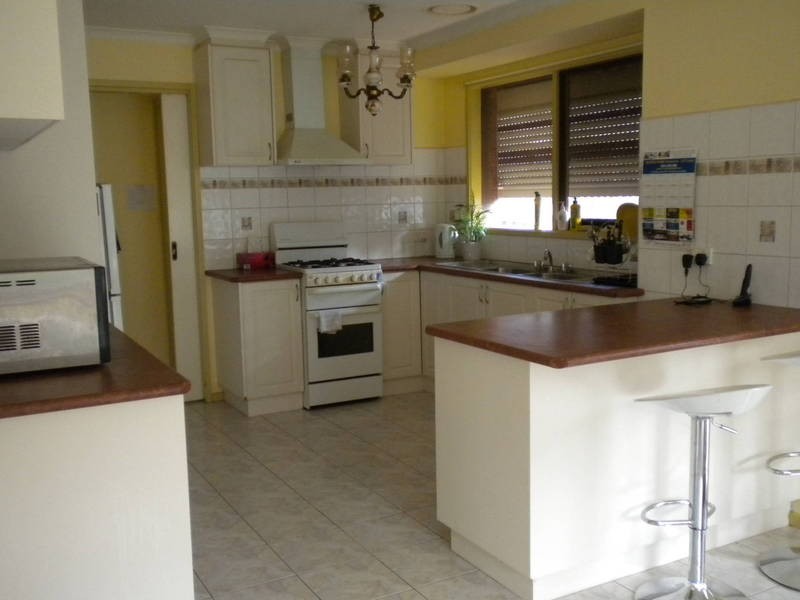 13 Magpie Court, Meadow Heights VIC 3048