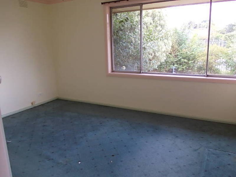 17 Kilmore Crescent, Dallas VIC 3047