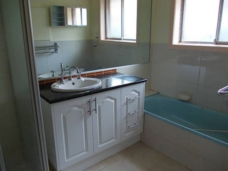 17 Kilmore Crescent, Dallas VIC 3047