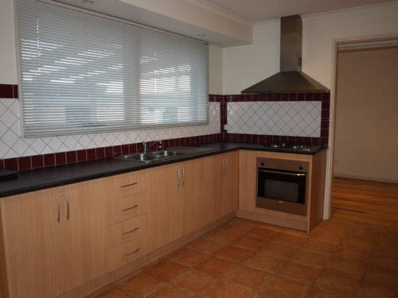 1 Garryowen Terrace, Tullamarine VIC 3043