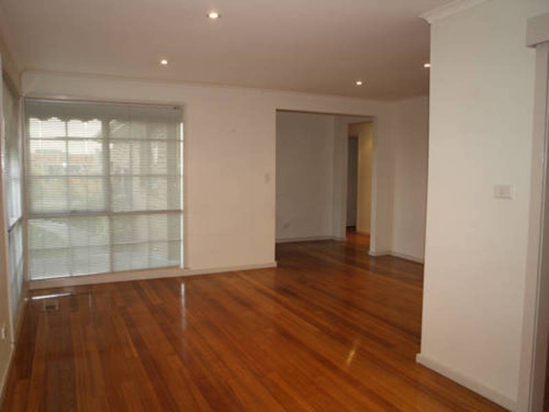 1 Garryowen Terrace, Tullamarine VIC 3043