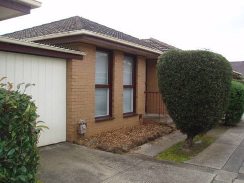 2/24 Edgar Street, Hadfield VIC 3046
