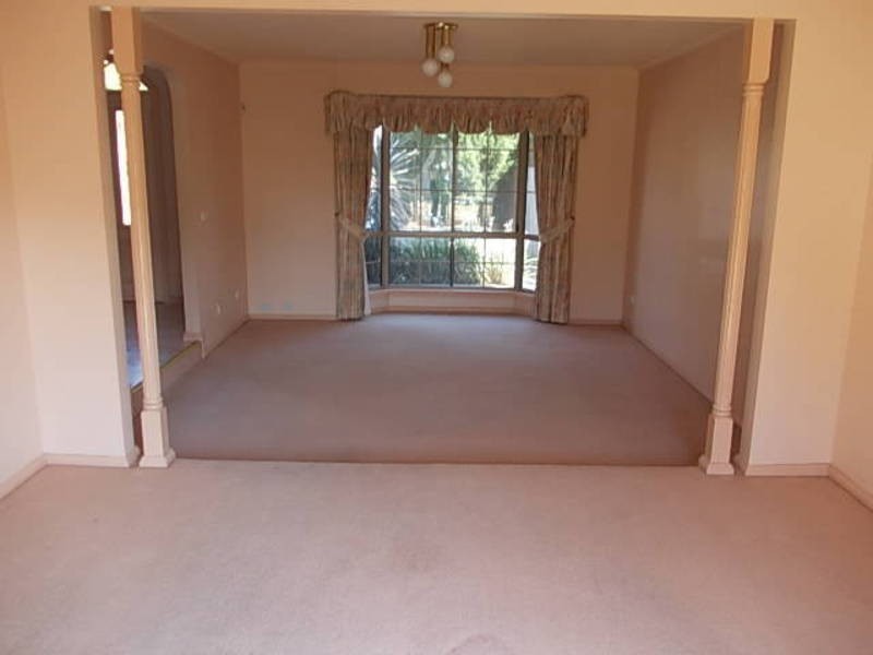 10 Hawick Court, Greenvale VIC 3059